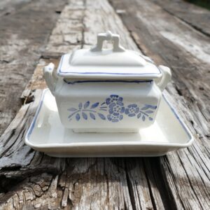 Pot à moutarde en terre de fer